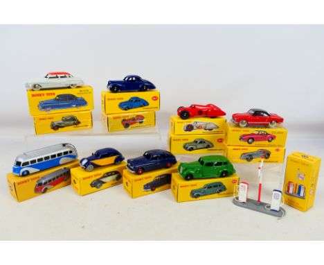 Atlas Editions - A boxed collection of 13 Atlas Editions 'Dinky Toys' diecast model vehicles and accessories. Lot includes Di