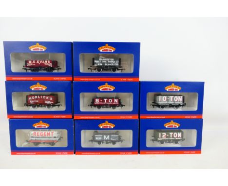 Bachmann Branchline - A rake of 8 boxed Bachmann Collectors Club Exclusive items of OO gauge freight rolling stock. Lot inclu