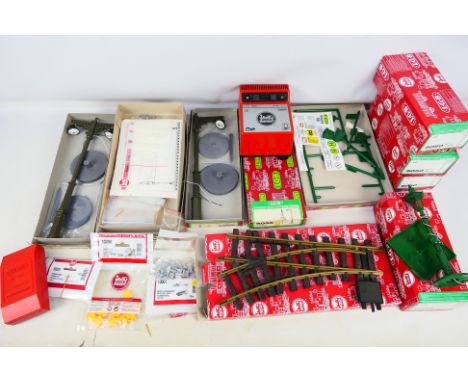 Lehmann - LGB - A mainly boxed collection of Lehmann G gauge model railway layout accessories. Lot includes LGB #5050 Street 