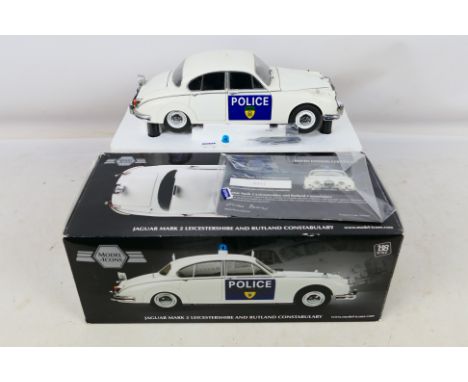 Model Icons - A boxed Limited Edition 1:18 scale Model Icons #999008 Jaguar Mk2 Leicestershire & Rutland Constabulary Police 