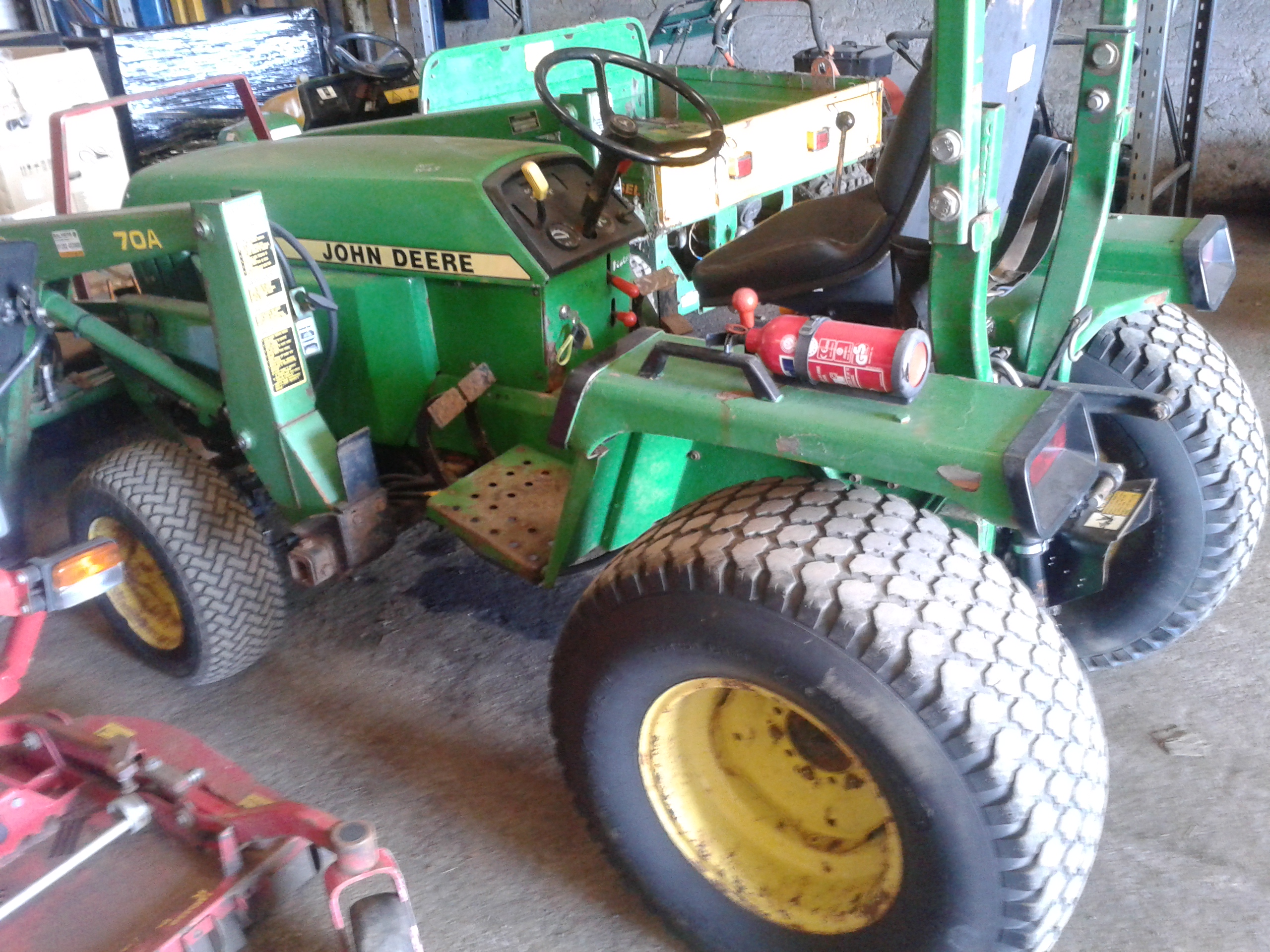 JOHN DEERE 855 tractor c/w John Deere 70A front loader & bucket, on