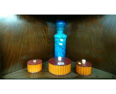 A M 'Dina decanter and part dressing set