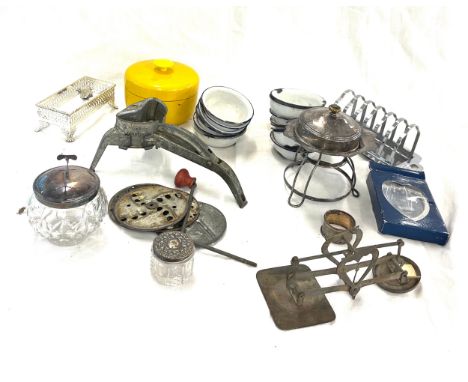 Selection of metal ware to include silver topped jar, silver plate enamel ware etc 