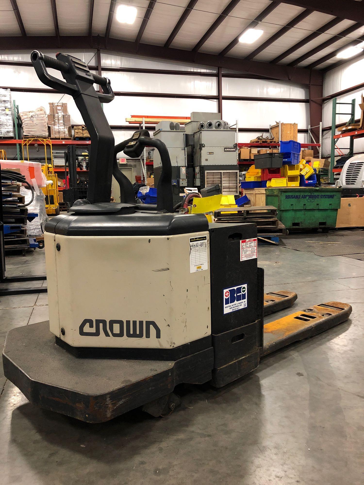 CROWN WALK-BEHIND ELECTRIC PALLET JACK MODEL PE3520-60