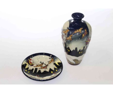 Moorcroft vase, Reindeer in flight, boxed; and a trinket dish in same pattern, boxed (2)