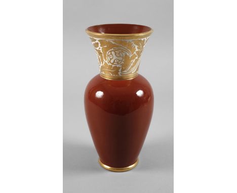 Cadinen Vase Golddekorum 1915, Prägemarke, Modellnummer 557, Malermonogramm rgw, ziegelroter Scherben, farblos glasiert, verg