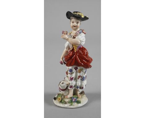 Meissen Gärtnerkind mit Blütengirlande und Lammwohl aus einer Serie von 80 Figuren, Entwurf Johann Joachim Kändler und Mitarb