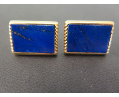 A pair of 18 ct gold Lapis Lazuli - one marked 18 k 750 - Total approx. weight 17.5 grms 
Condition report:  Good condition 