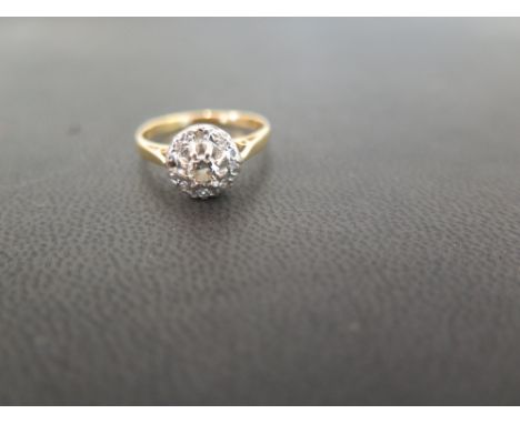 A 18ct gold diamond cluster ring - Hallmarked Sheffield - Ring size N 1/2 - Weight approx 2.9gms
Condition Report: Good - Wit