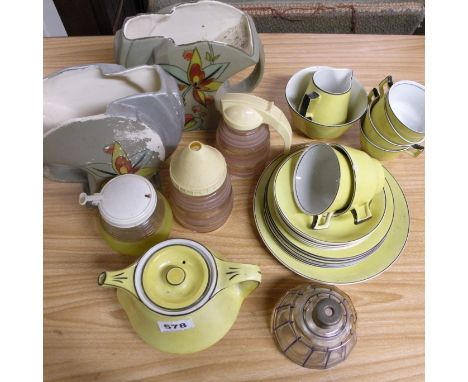 A quantity of mixed Art Deco china glass