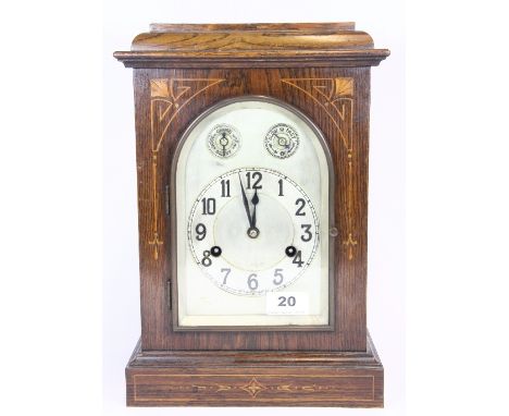 An inlaid chiming bracket clock H34cms