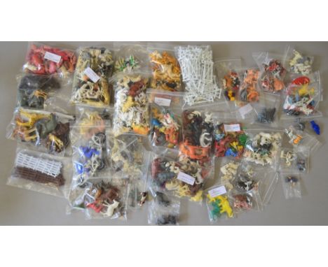 Good quantity of assorted vintage model animals including Hong Kong 1960s/70s examples.