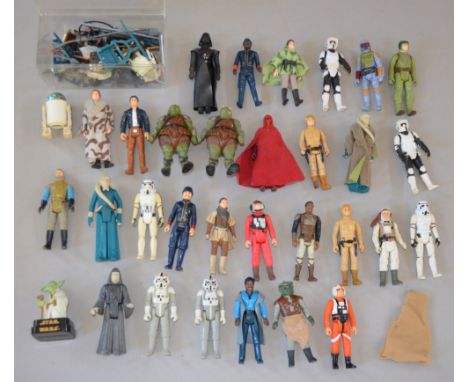 Good quantity of loose vintage Star Wars figures and accessories.