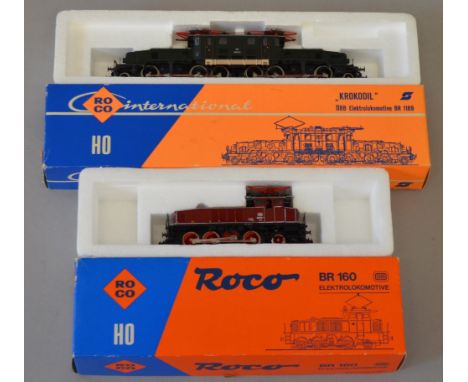 H0 scale. Roco 2 x electric pantograph locomotives. 4129A German DB red livery & 4149A crocodile articulated locomotive. VG i