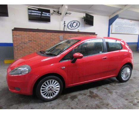 Make &amp; Model: Fiat Grande Punto GPDate of Reg: MK09 UYWColour: Redcc: 1368MoT: 03-02-2022Fuel Type: PETROLMileage: 110kTr