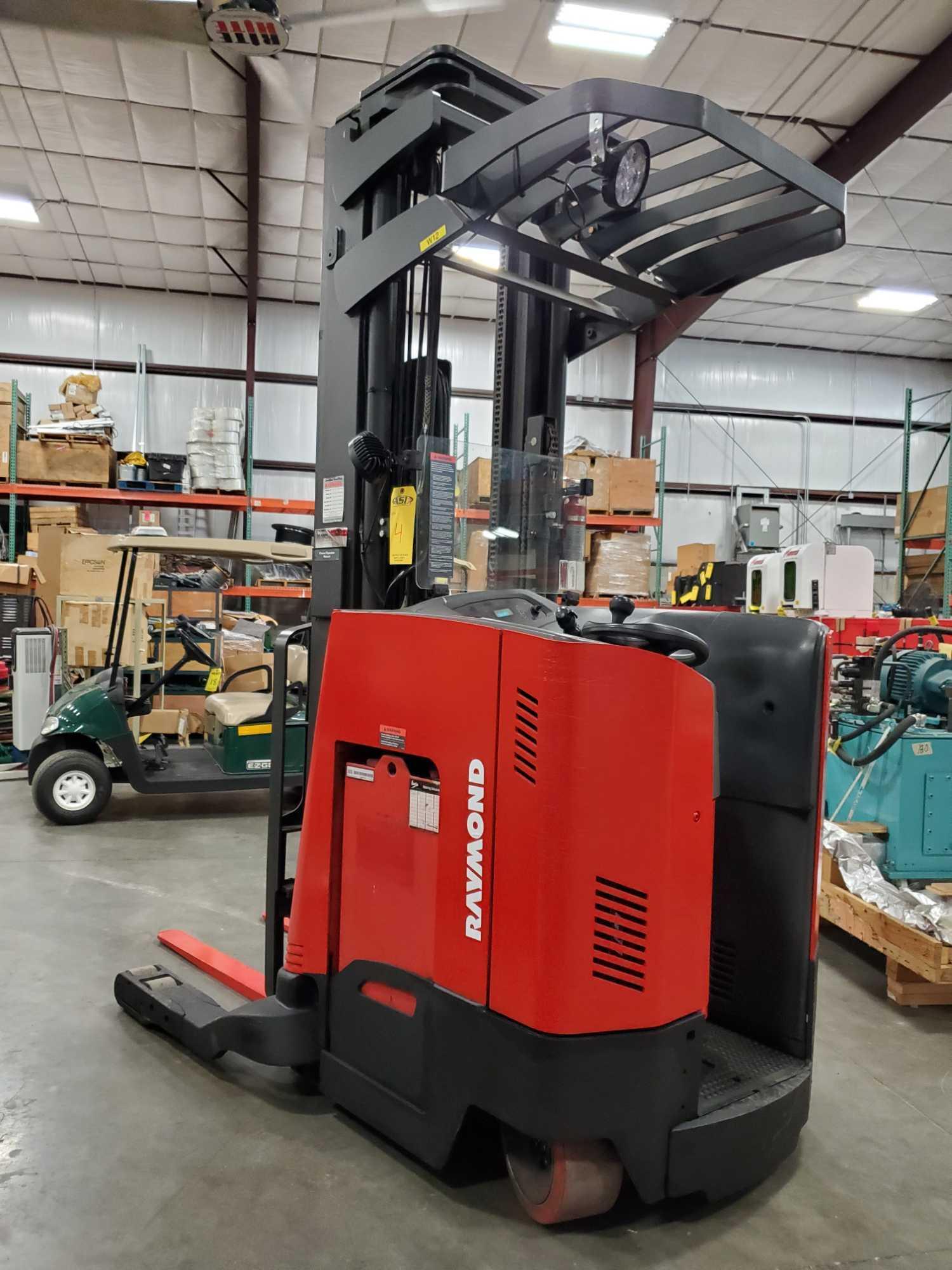 2011 RAYMOND 740-R35TT 36V ELECTRIC NARROW ISLE REACH TRUCK FORKLIFT ...