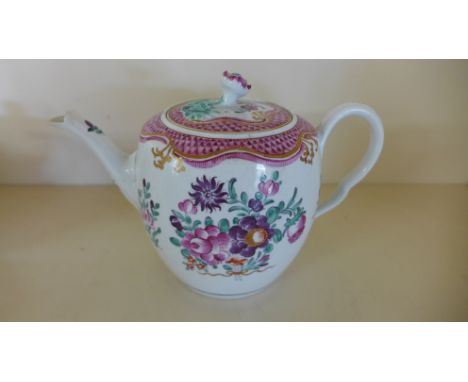 An 18th century Worcester floral decorated teapot with floral finial - Height 13cm - crack to body, minor chips to finial
Pro
