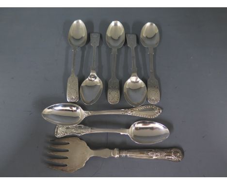 Five fiddle back teaspoons with engraved finish, crossed rifles engraved to tops, a plated pickle fork, a Kings pattern teasp