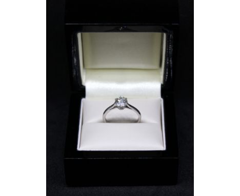 18ct White Gold Approx. 1.00ct (1ct) Solitaire Round Brilliant Cut Diamond ring.  The Round Brilliant Cut Diamond is set in a