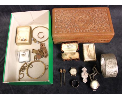 A collection of Antique and Vintage jewellery.  To include a cased pair of dress studs, stamped 9ct (approx weight 2.2 grams)