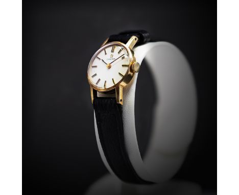 9CT GOLD OMEGA WRISTWATCH, 1960's, manual wind Cal.620, Ref. 511 5002, 19mm, Comes with original Omega box, Currently ticking