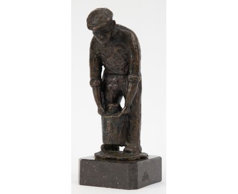Bronze-Figur "Bauer bei der Arbeit", braun patiniert, auf Marmorsockel bezeichnet "Iffland", Ges. H. 26 cm