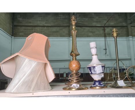 Ceramic table lamp, Wedgwood style design, two other table lamps and two lampshades&nbsp;