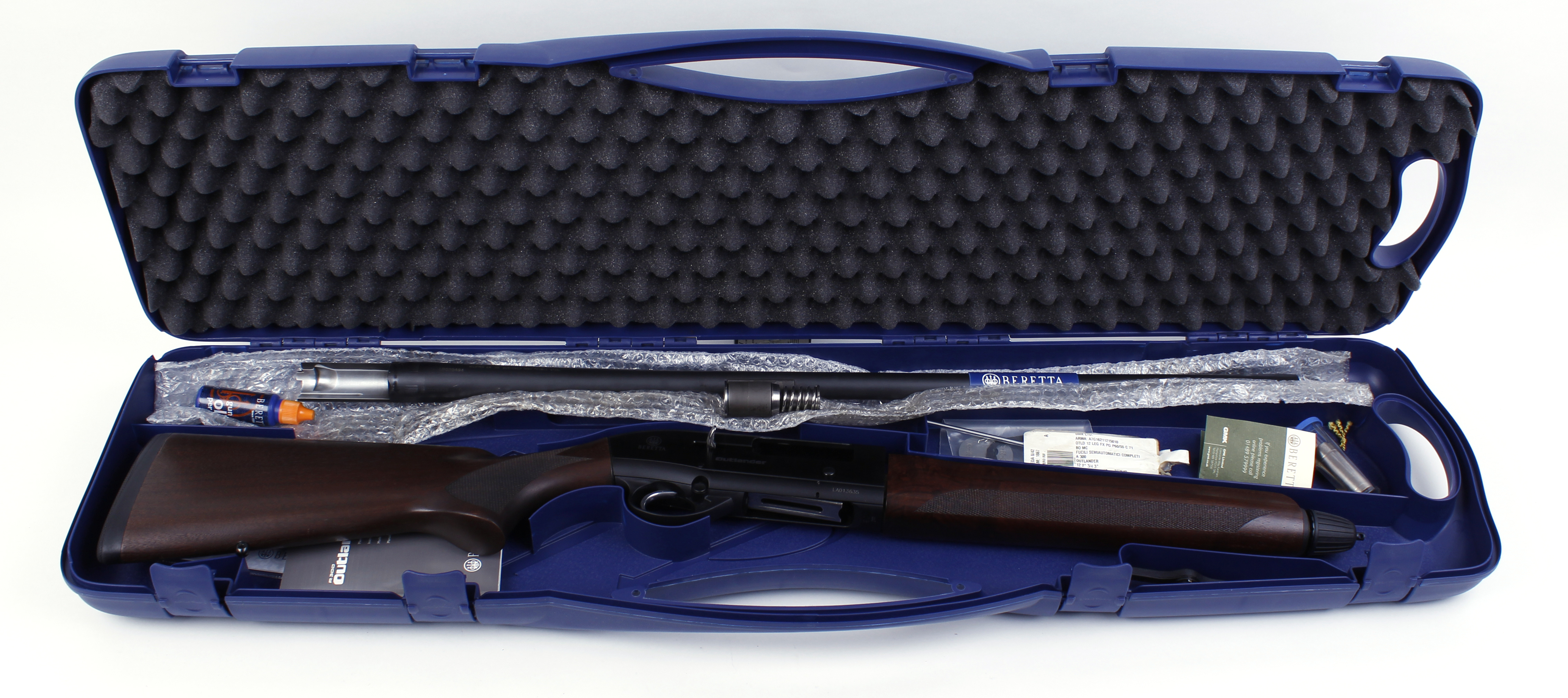 12 bore Beretta A300 Outlander semi automatic, 3 shot, 28 ins multi