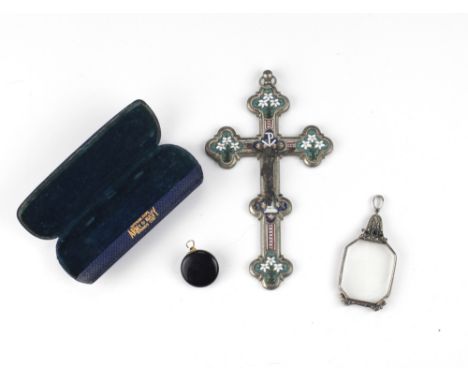 A pair of attractive Art Deco Lorgnette, with octagonal optics, and diamond and sapphire type stones inset, with a retractabl
