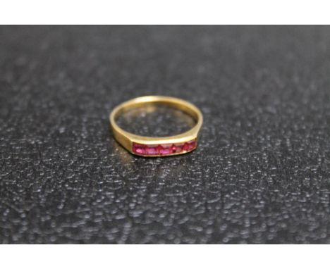 A 14K RUBY RING, approx weight 1.7g, size M