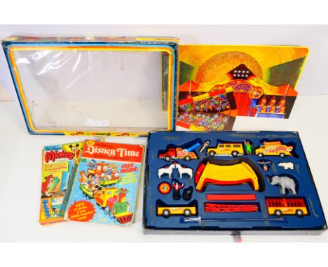 Corgi - Disney - A boxed Corgi Jean Richard Circus set # 48 and 12 x Disney comics from the 1977 - 81 includes Disney Time, M