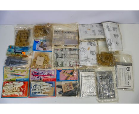 Airfix - Novo - Others - A group of mainly bagged and carded plastic model kits in various scales. Lot contains sealed kits a