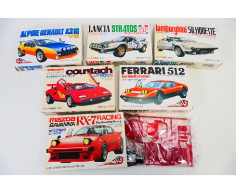 Kawai - Six boxed 1:38 scale plastic model car kits with wind-up motors from the Japanese manufacturer Kawai. Lot includes Ka