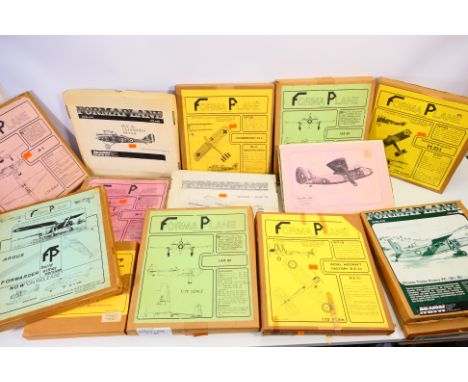 Forma Plane - Gerald J Elliott - Hallam Vac - Others - A collection of 14 boxed Vacform model kits in 1:72 scale. Lot include