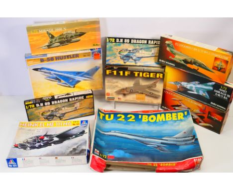 Esci - Heller - Italeri - 10 boxed vintage plastic model kits in 1:72 scale. Lot includes Esci #9100 TU22 Bomber (some intern