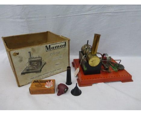 A Mamod twin cylinder superheated steam engine, in original box. 