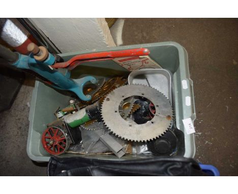 Mixed Lot: Small methanol engine for repair, various tools, discs etc