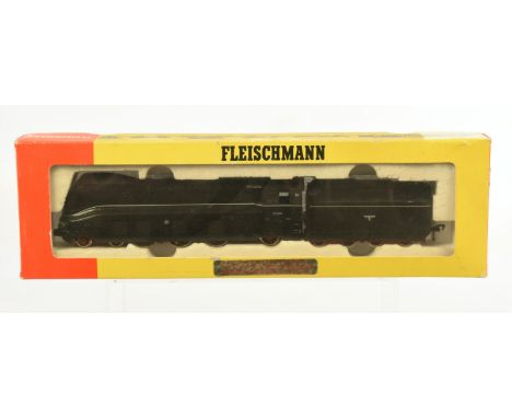 Fleischmann HO Gauge Ref 4172 4-6-2 German Outline Streamlined Class 03 Steam Loco No.03 1074. Condition is Excellent Plus to