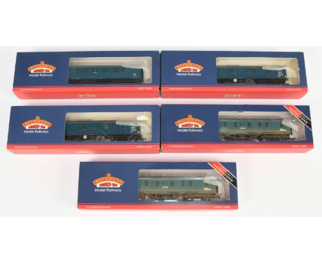 Bachmann Branchline Assortment of Coaches and Vans: 2x 39-272B GUV Express Parcels, 2x 34-325Z Parcels Van Internal User (Wea