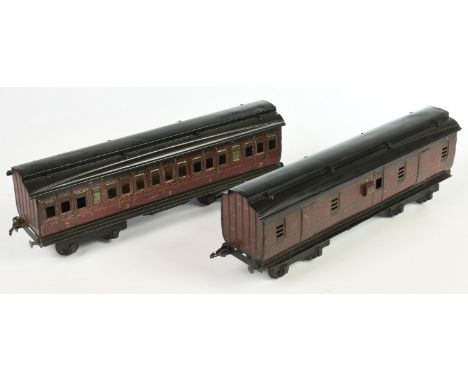Marklin Gauge 1 Pair of Midland Coaches. Comprising 1st / 3rd &amp; Full Brake 2876, both have Gamages shop stamps to undersi
