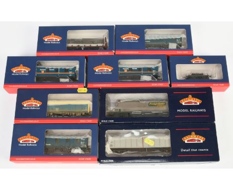 Bachmann OO Group of Boxed Wagons: 2x 39-552Z MK1 NPV Express Parcels (Weathered) produced Exclusively for Invicta Model Rail