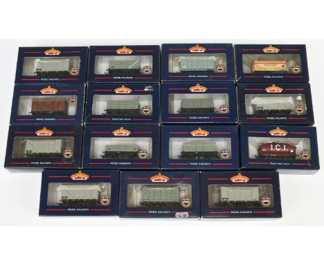 Bachmann mixed group of Wagons to include 37-775C 12 Ton Ventilated Van, 37-107 7-plank Wagon and others (see photo). Conditi