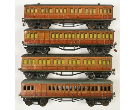 Hornby O Gauge Group of 4 Metropolitan Coaches. Comprising Full 1st, Full 1st, 2x 3rd / Brake - 1x missing interior window pl