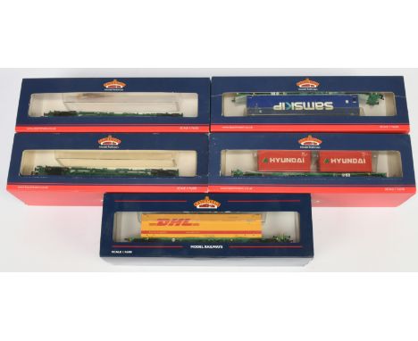 Bachmann OO Intermodal Bogie Wagons with containers: 1 x 37-309 with 2 x "Samskip" 45' containers, 37-321 2 x Hyundai contain