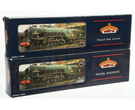 Bachmann pair of A1 Class Steam Locomotives comprising of 32-551 4-6-2 BR A1 Class Steam Locomotive No. 60158 "Aberdonian" an