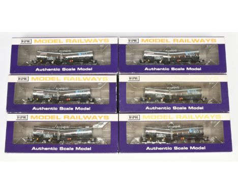 Dapol group of B850A Silver Bullet Tank Wagons "ECC international". Conditions are Excellent to Mint in Fair to Good Plus box