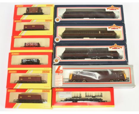 Hornby (China), Bachmann &amp; Lima mixed group comprising of Diesel Locomotive, Coaches and Wagons (see photo). Conditions a