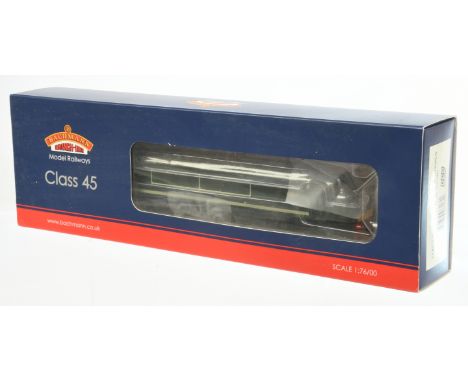 Bachmann 32-678DS Class 45 BR Diesel Locomotive No. D55 "Royal Signals" with DCC Sound Fitted. Condition is Near Mint in Good
