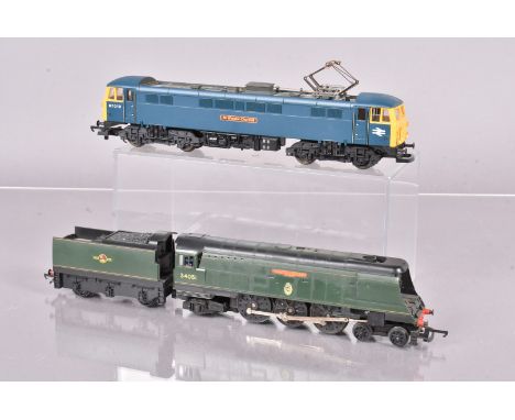 Triang and Lima 00 Gauge Locomotives, unboxed, Triang Steam Locomotive and Tender, 34051 Winston Churchill in BR Green Livery