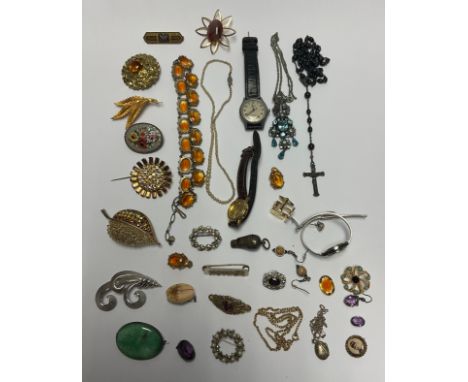 Costume Jewellery - a Bucher feather brooch; an Austrian enamelled ceramic oval brooch; a micro mosaic brooch; amethyst brooc